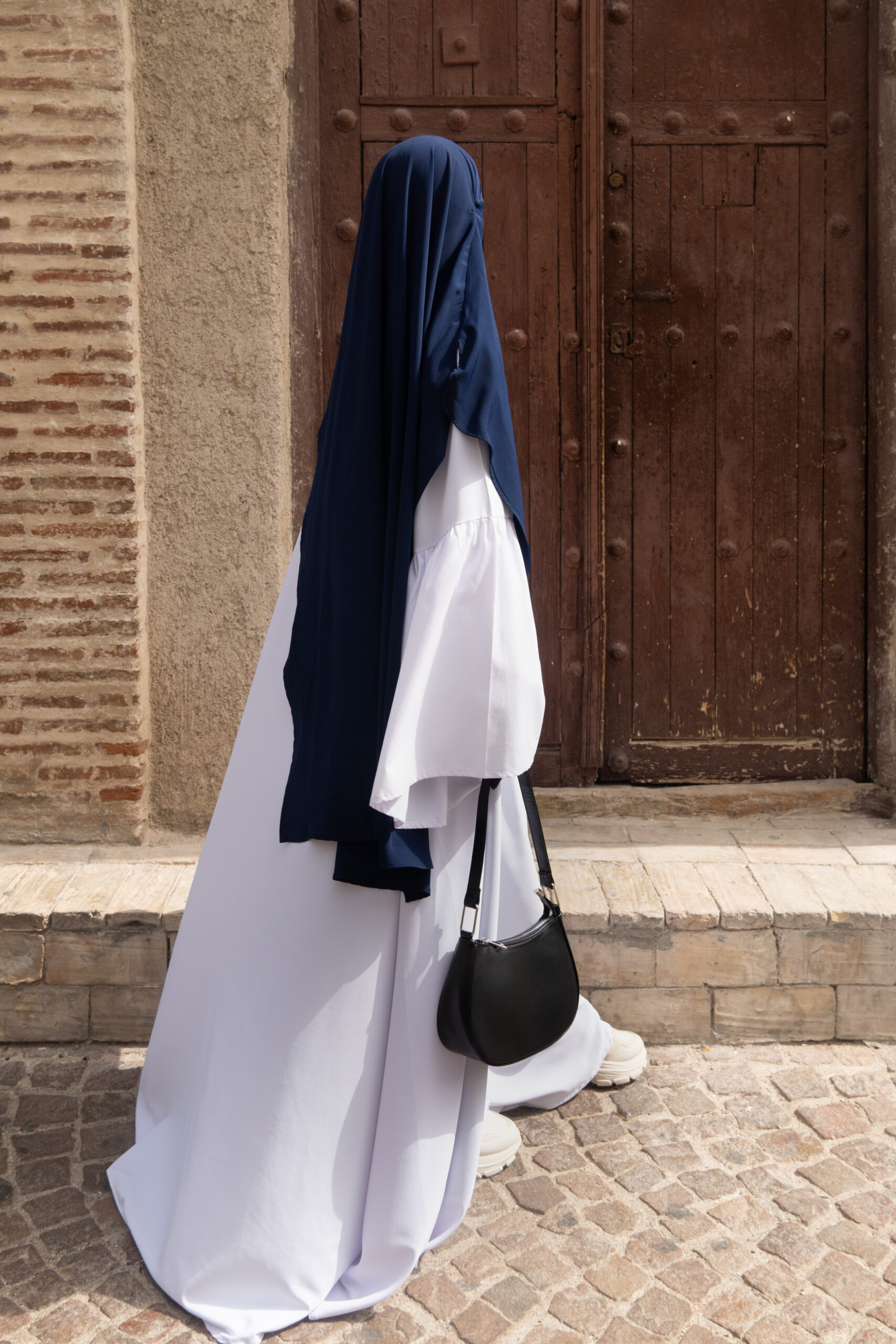 Abaya Colombiana Blanche & Khimar Malé Bleu nuit Dar Al Iman